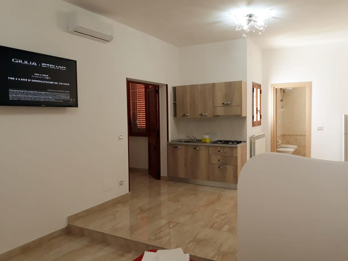 Il Vittoriano Aparthotel Porto Cesareo Exterior photo