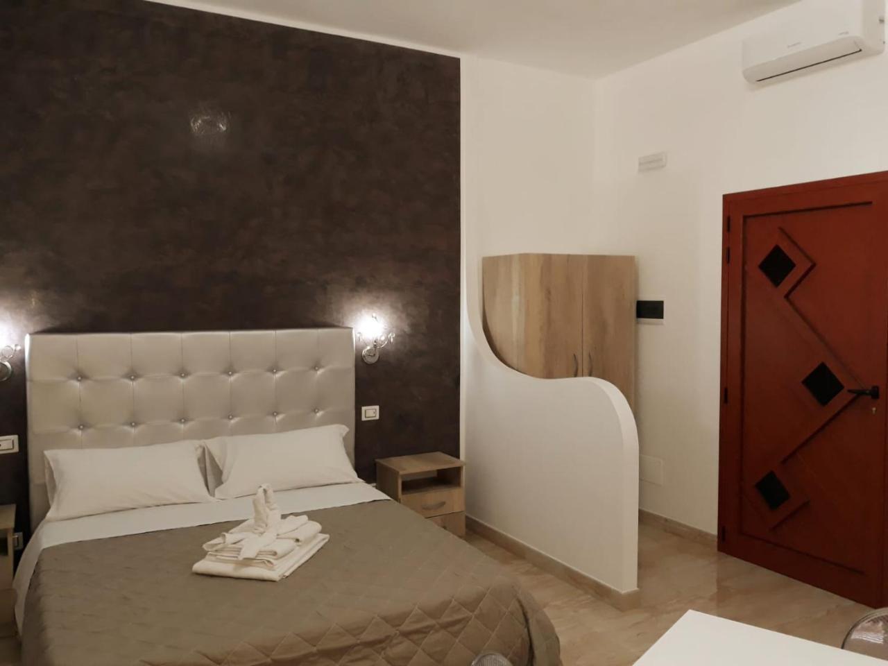 Il Vittoriano Aparthotel Porto Cesareo Exterior photo